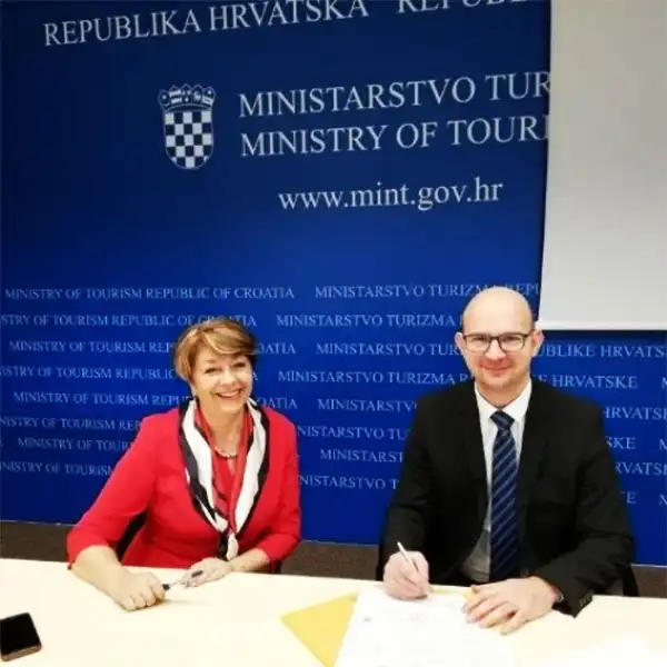 Centro dei sapori istriani e della tradizione del vino.